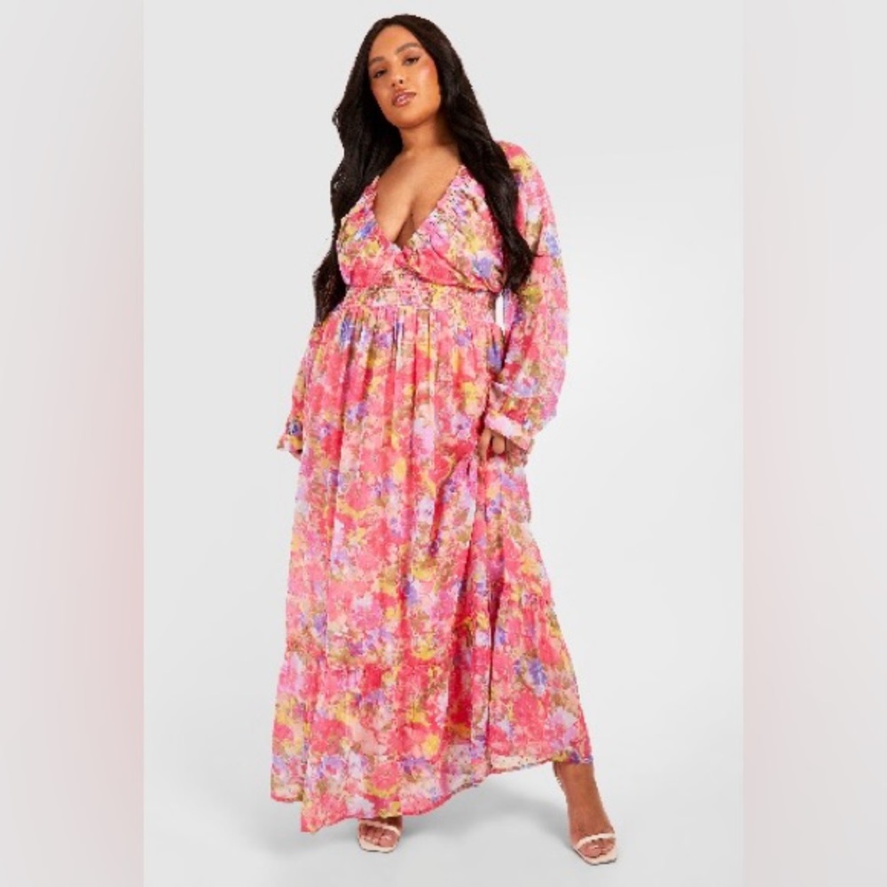 PLUS SIZE WOVEN FLORAL PRINT SHIRRED WAIST
DETAIL MAXI DRESS
